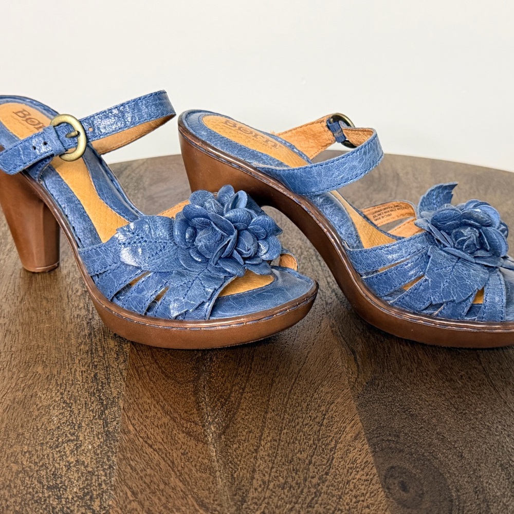 Born Women's Denim Blue Floral Sandals - Picture 3 of 8